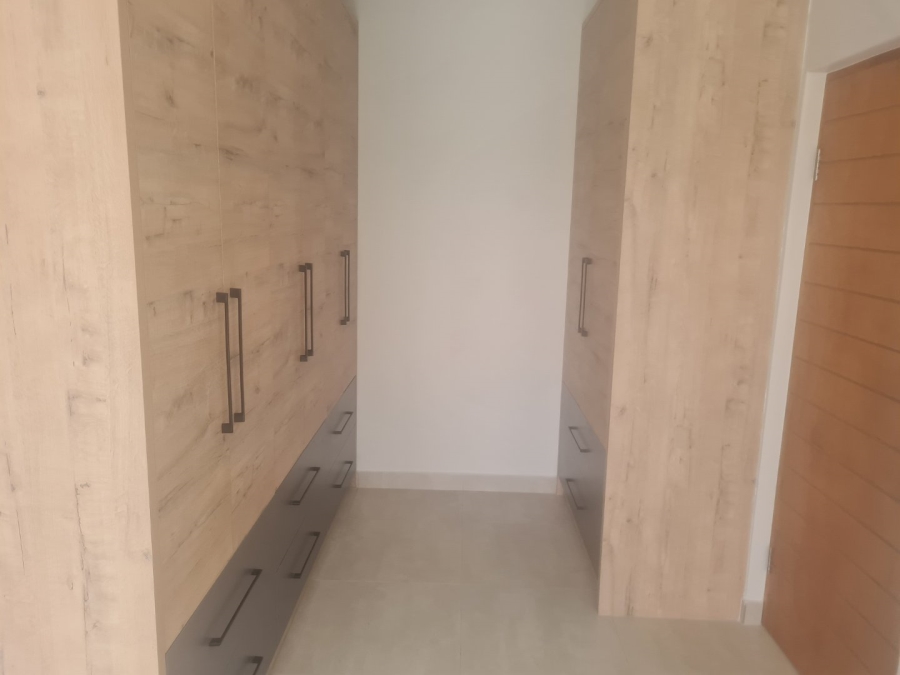 3 Bedroom Property for Sale in Somerton Estate Free State